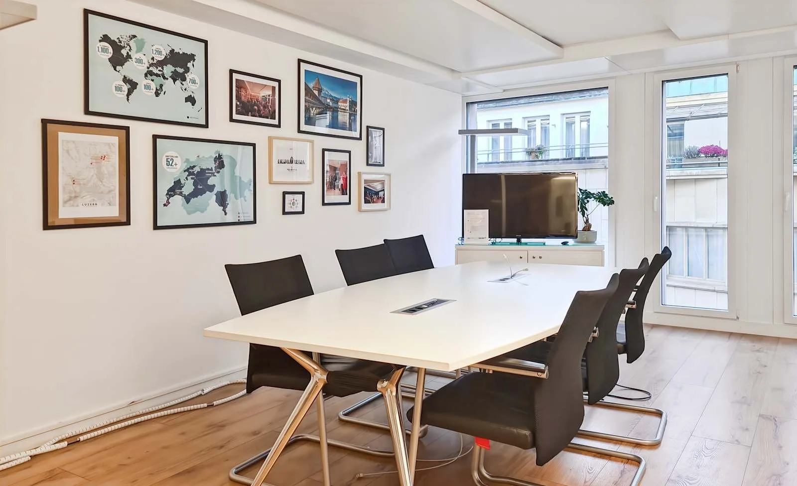Regus LUCERNE, City Old Town, Meeting room for 6 people, Lucerne