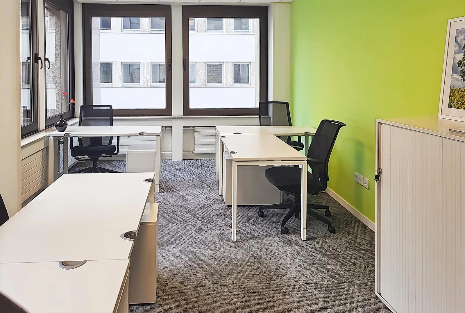 Regus Luxembourg, City Centre, Privatbüro mit 4 Arbeitsplätzen, Luxembourg City