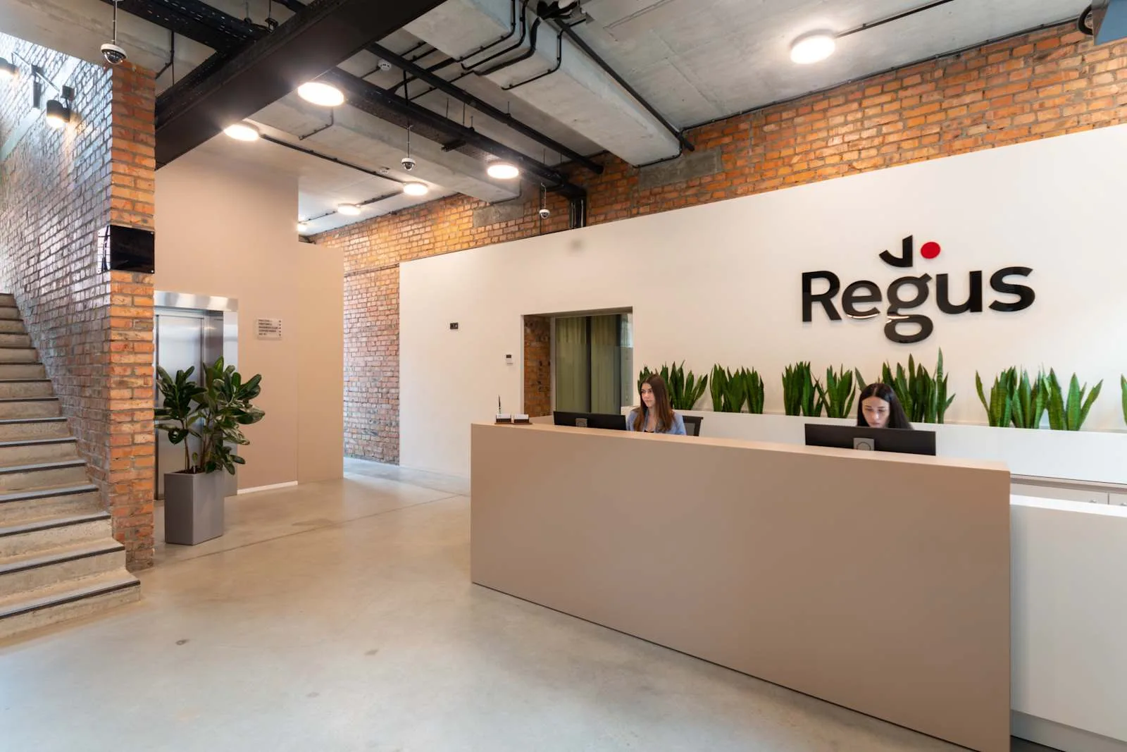 Regus Lviv, KIVSH, Reception, Lviv