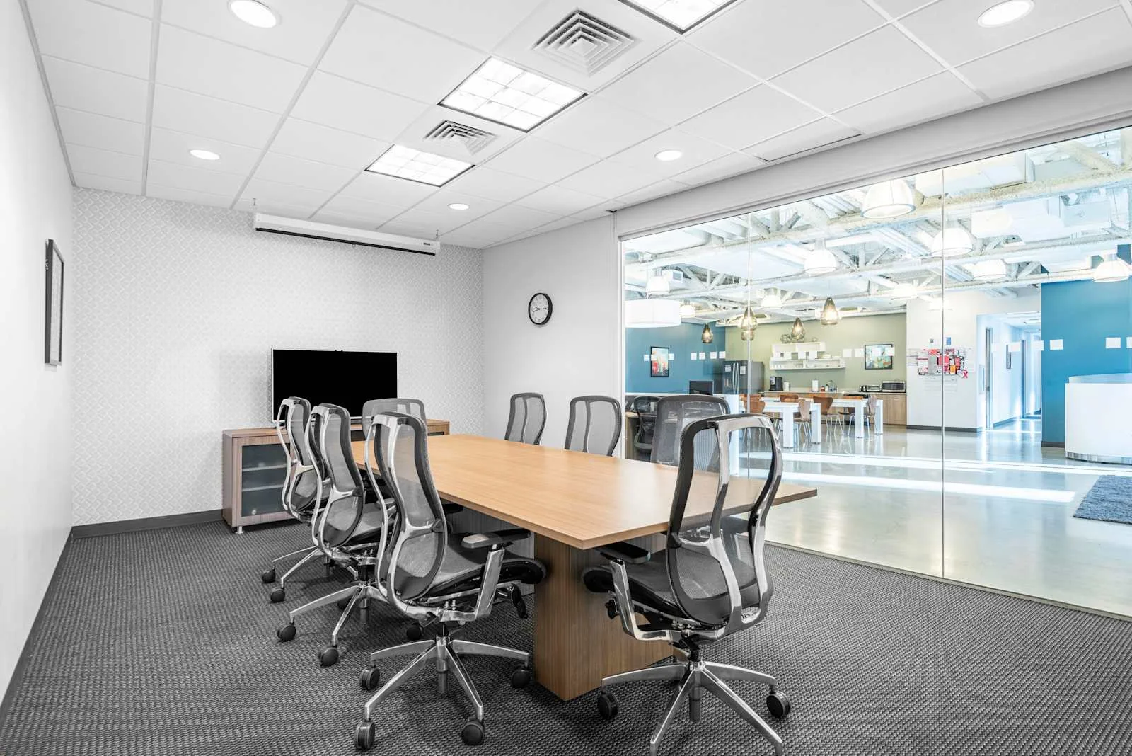 Regus MA, Boston - Seaport - One Marina Park, Meeting room for 8 people, Boston, MA