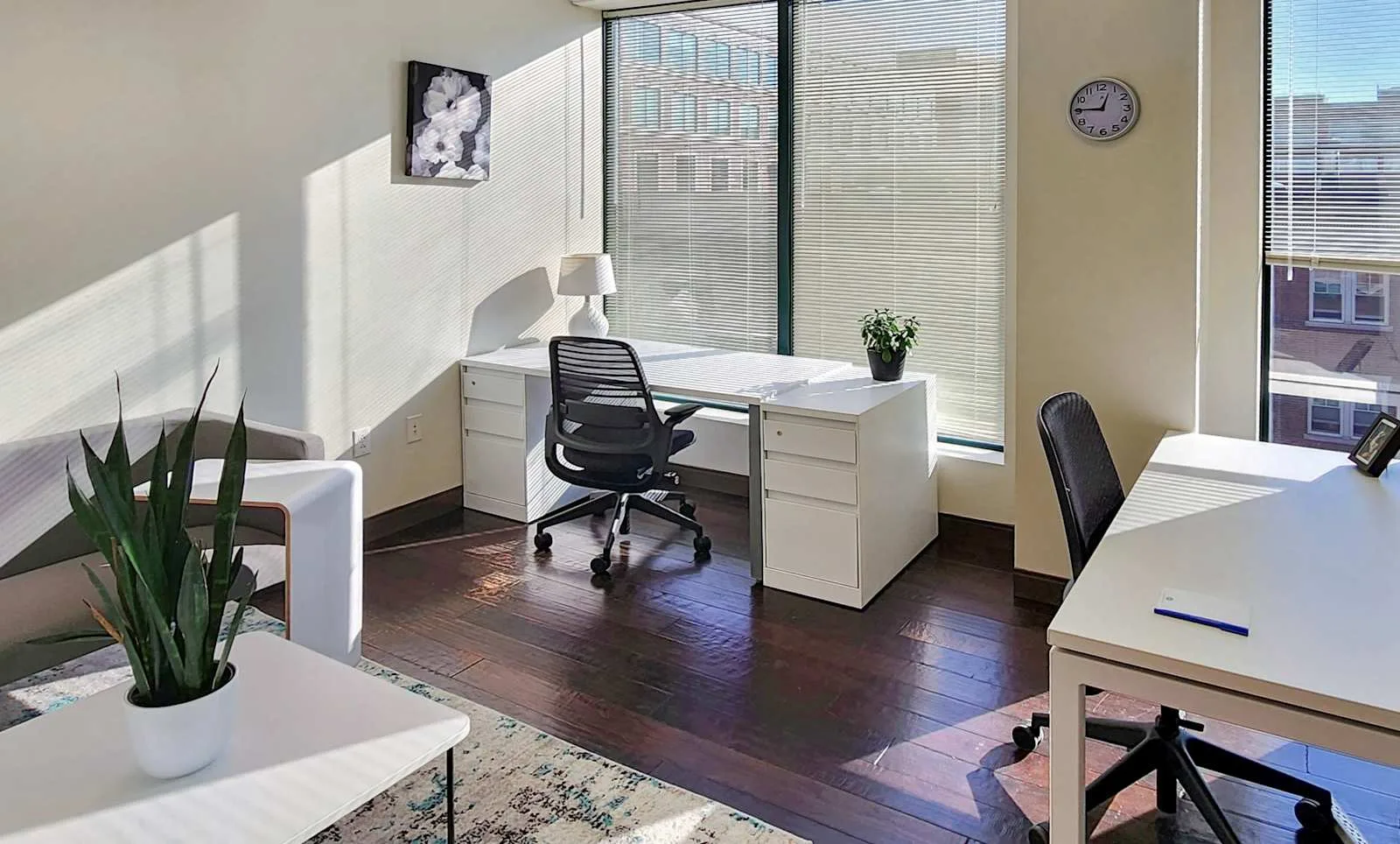 Regus MA, Cambridge - Harvard Square-Mifflin Place, Private office, 2 desks, Cambridge, MA