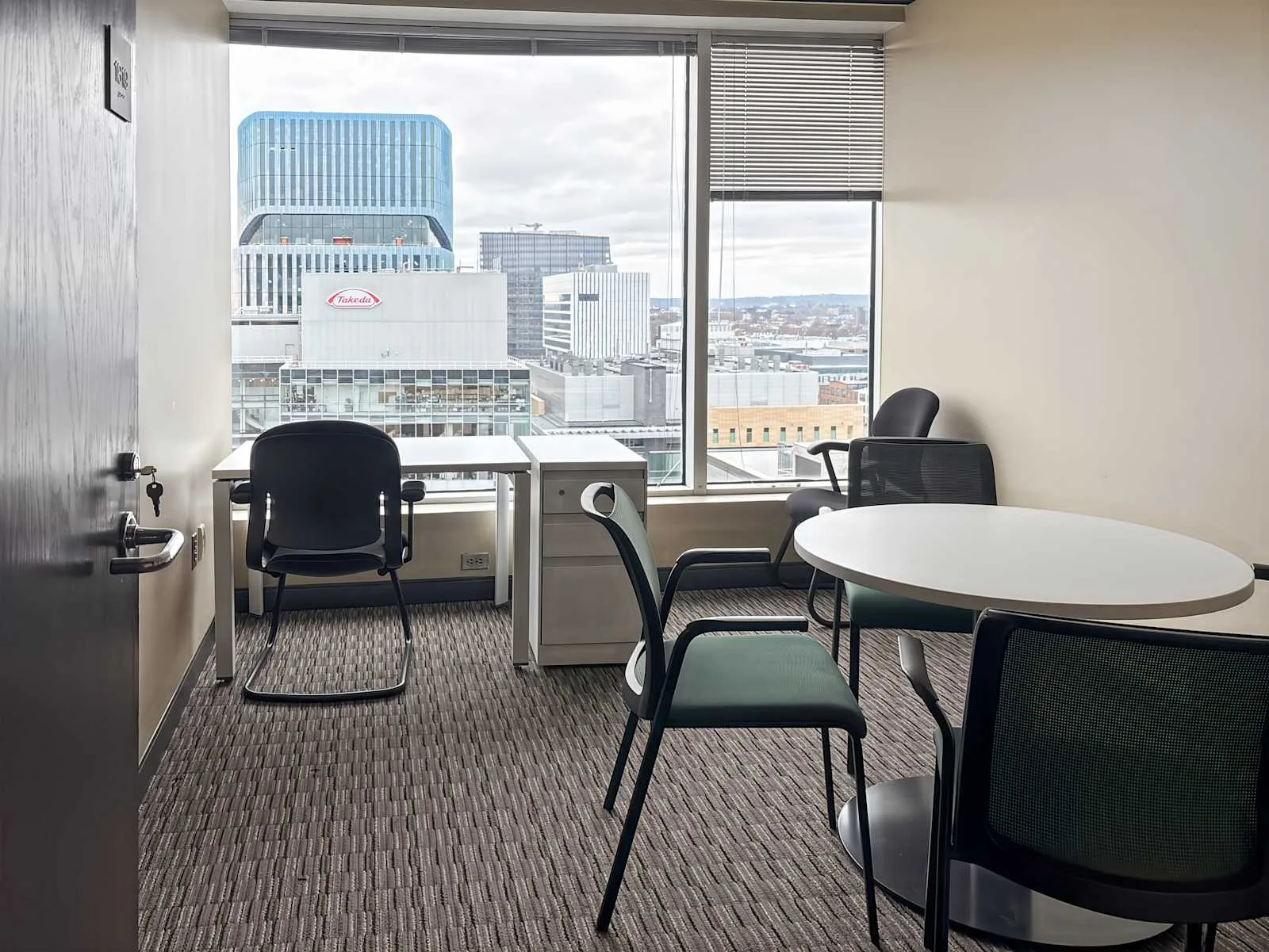 Regus MA, Cambridge - Kendall Square, Private office, 1 desk, Cambridge, MA