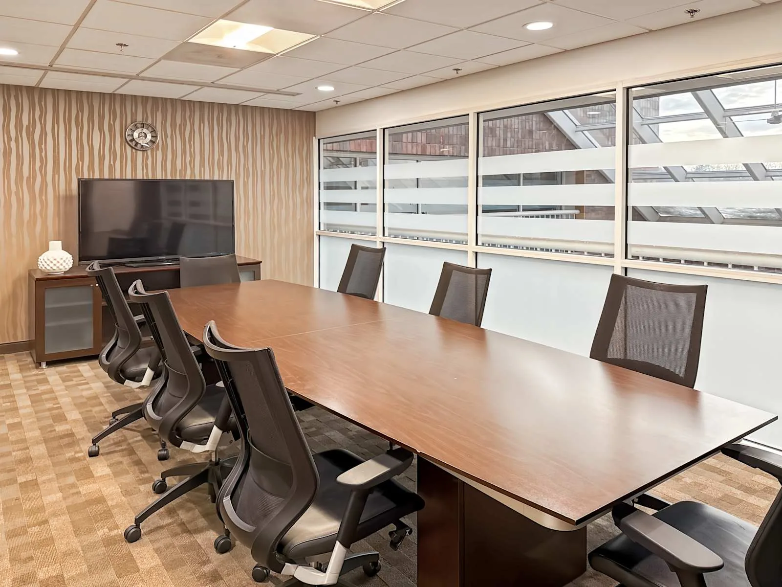 Regus MA, Dedham - Dedham Place, Meeting room for 8 people, Dedham, MA