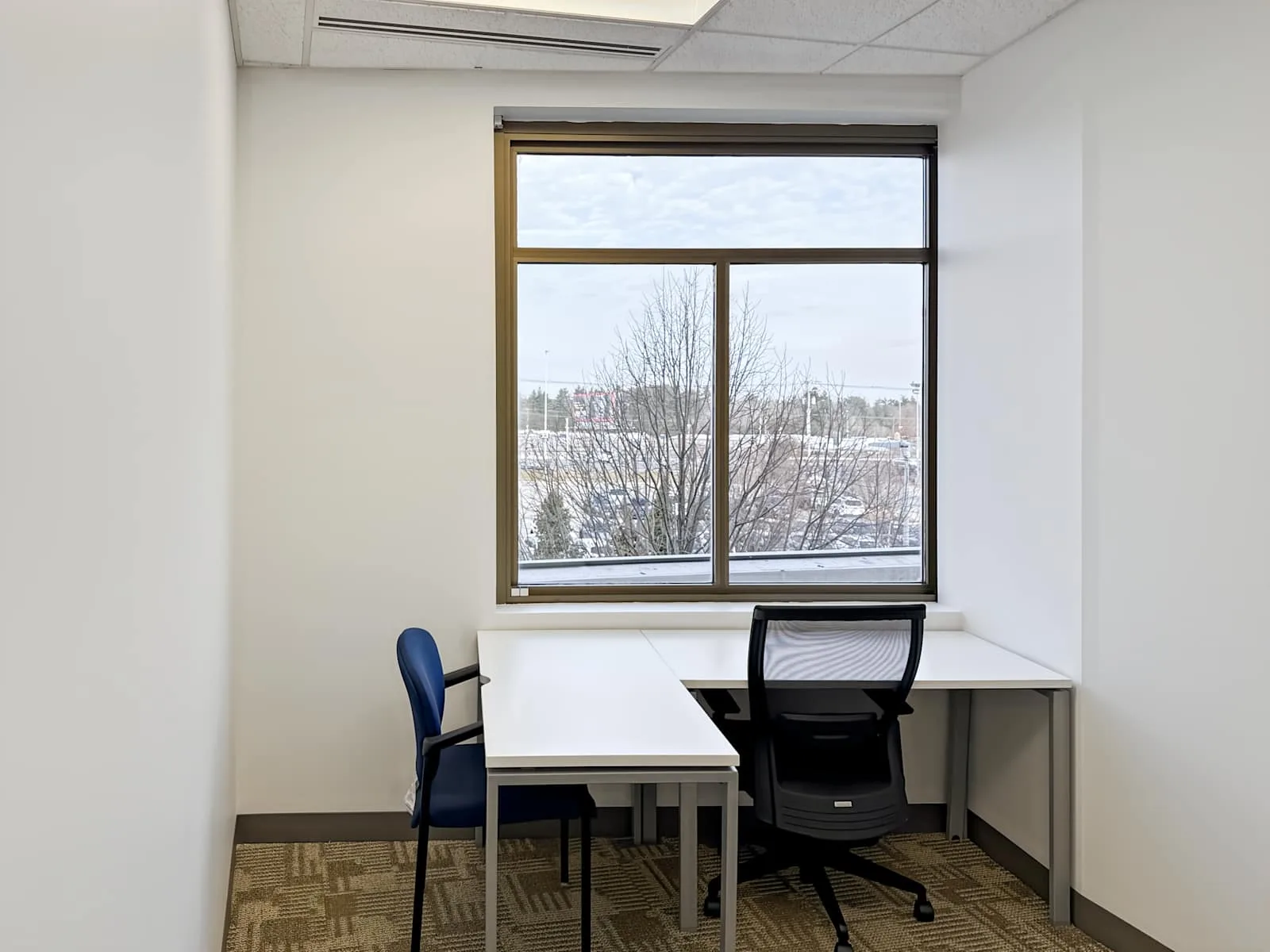 Regus MA, Foxborough - Patriot Place, Private office, 1 desk, Foxborough, MA