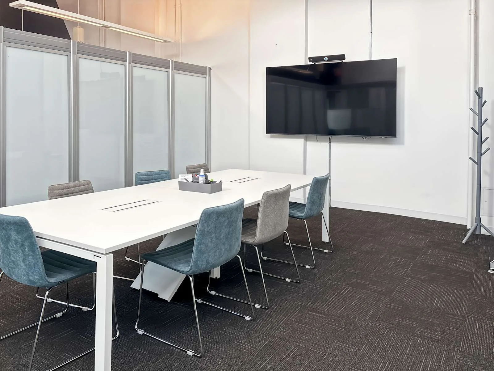 Regus MA, Somerville - Somerville Theatre, Meeting room for 8 people, Somerville, MA