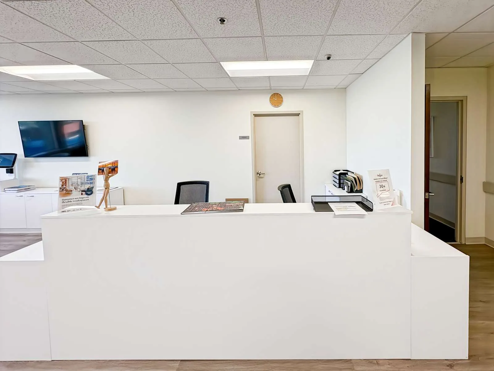 Regus MA, Springfield - Main St, Reception, Springfield, MA