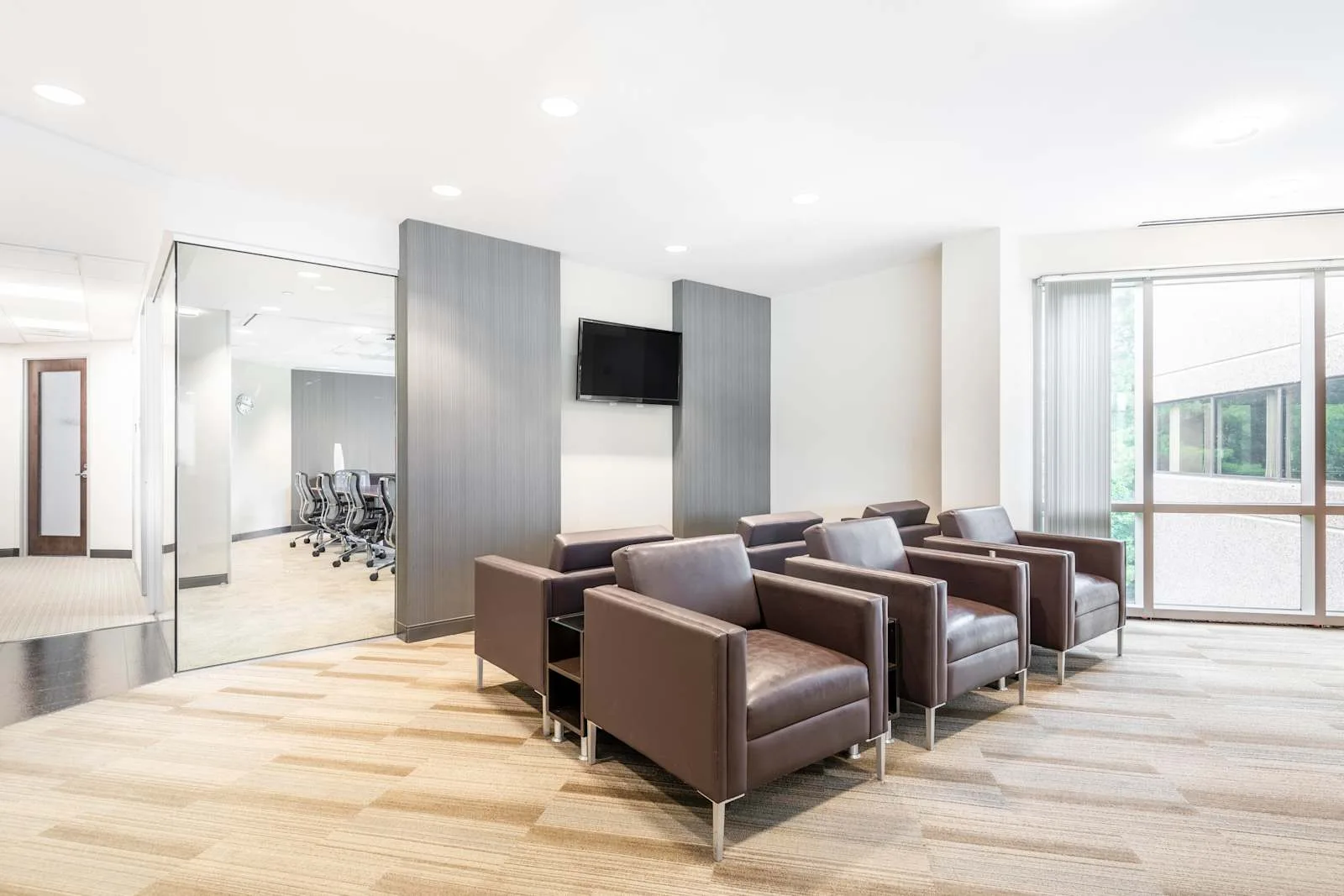 Regus MA, Waltham – Waltham Centre, Lounge, Waltham, MA