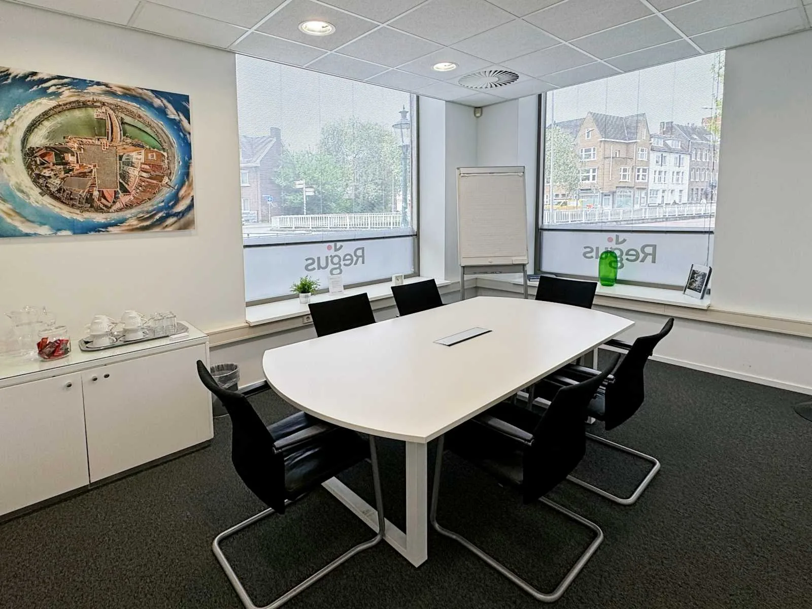 Regus MAASTRICHT, City Centre, Meeting room for 6 people, Maastricht