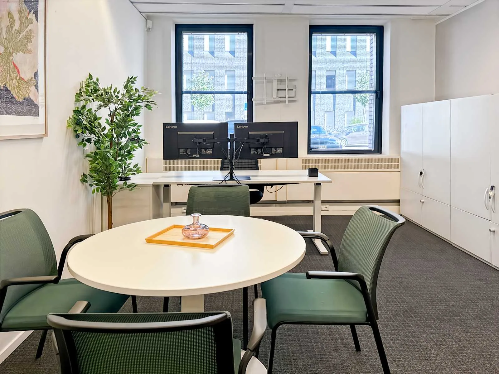 Regus MAASTRICHT, Randwyck, Privékantoor met 2 werkplekken, Maastricht