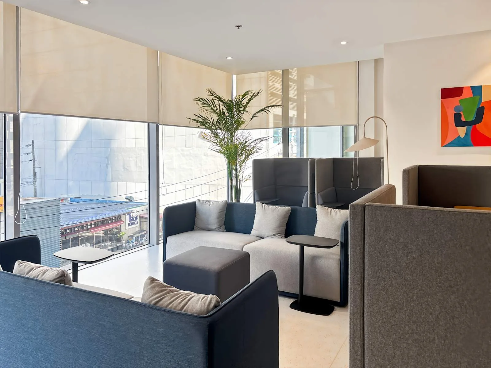 Regus Makati, Victoria de Makati, Lounge, Makati City