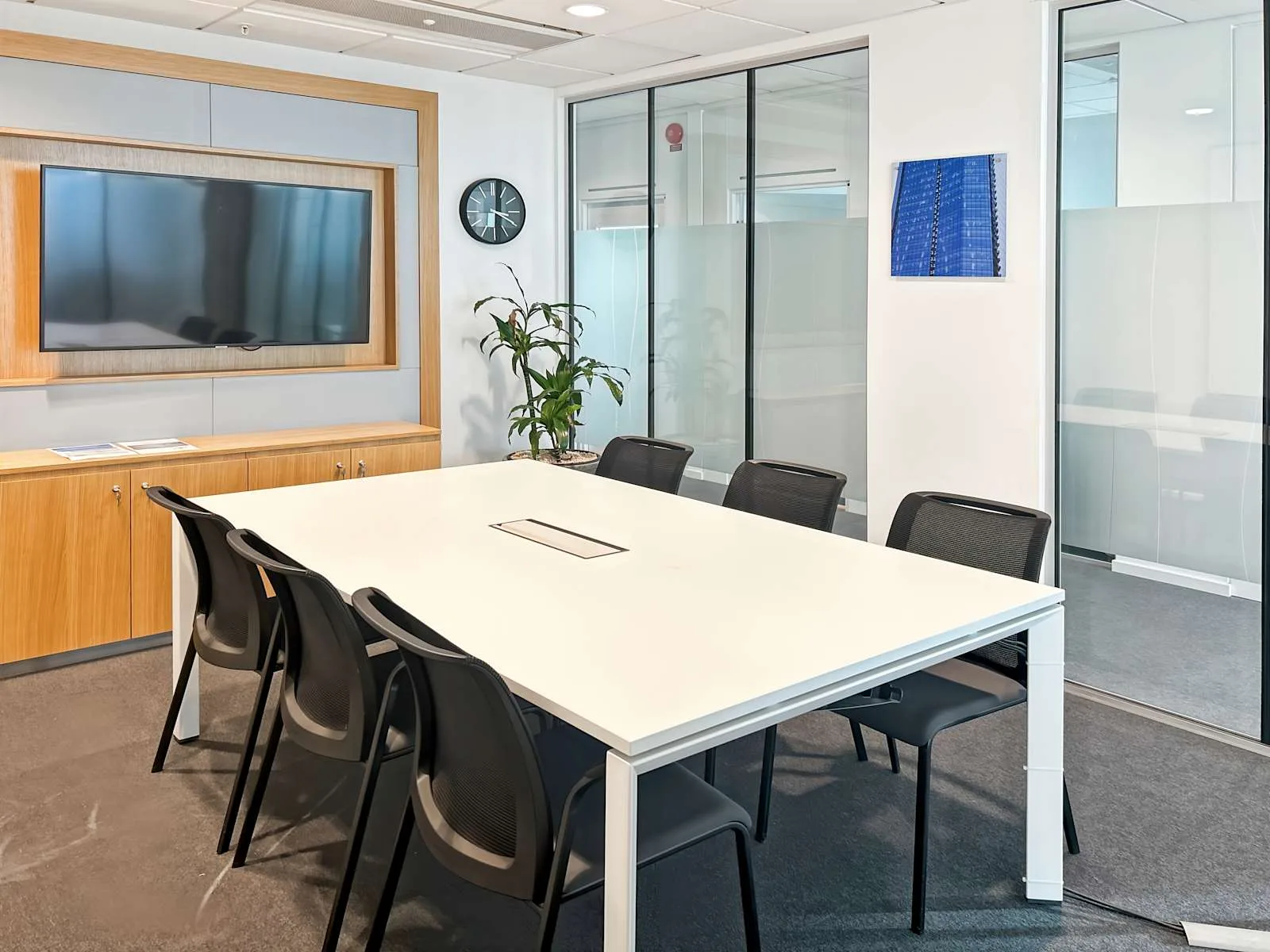 Regus Malmö, Hyllie Stationstorg, Mötesrum för 8 personer, Malmö