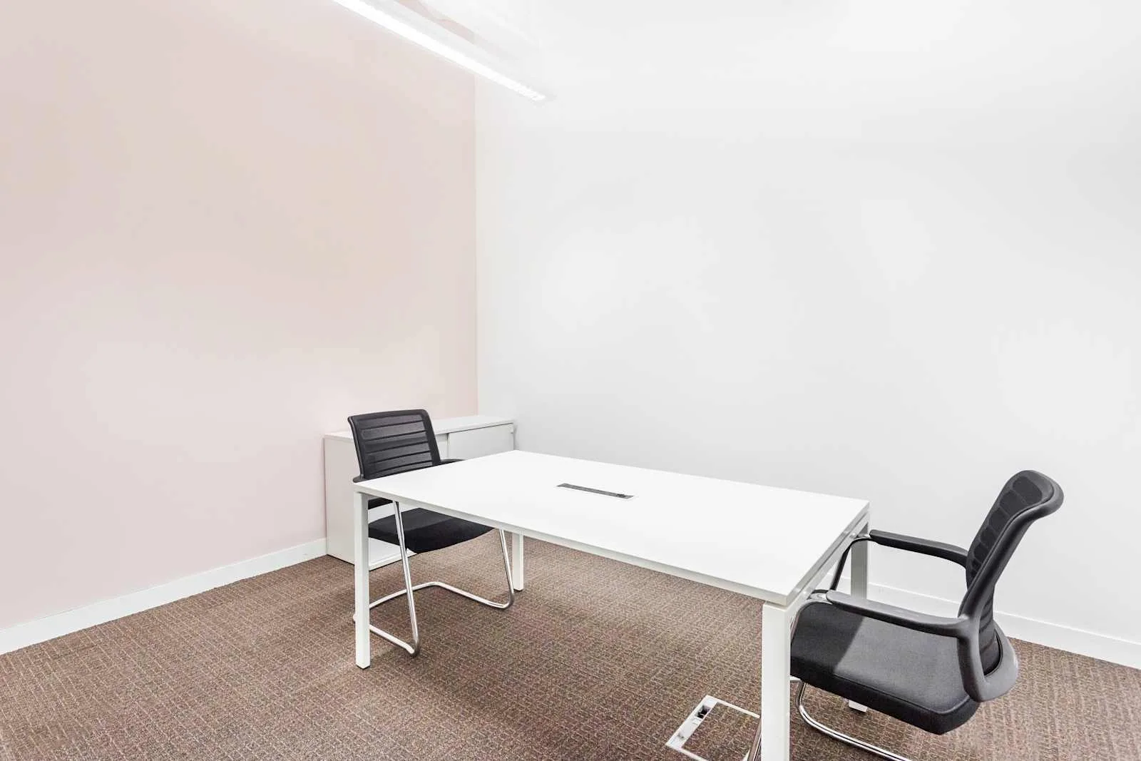 Regus MANCHESTER, Lowry Mill, Swinton, Private office, 2 desks, Manchester