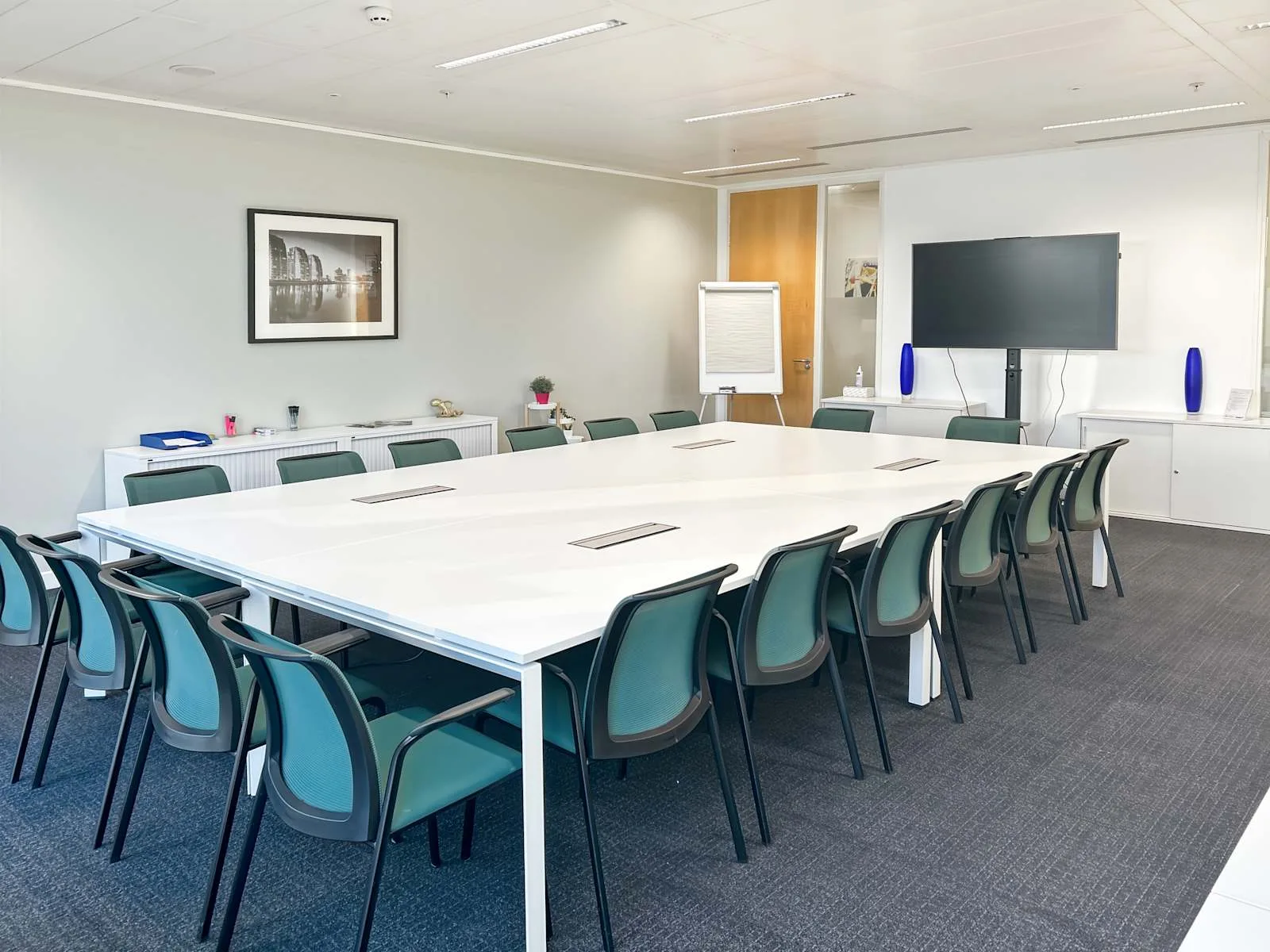 Regus MANCHESTER, Spinningfields, Meeting room for 16 people, Manchester