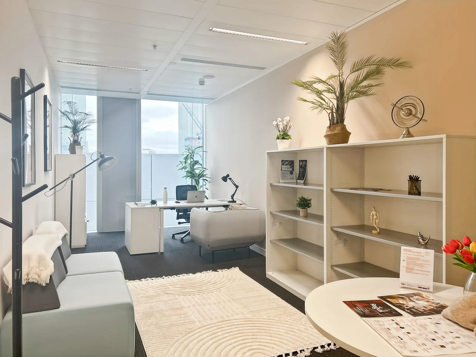 Regus MANCHESTER, Spinningfields, Private office, 1 desk, Manchester