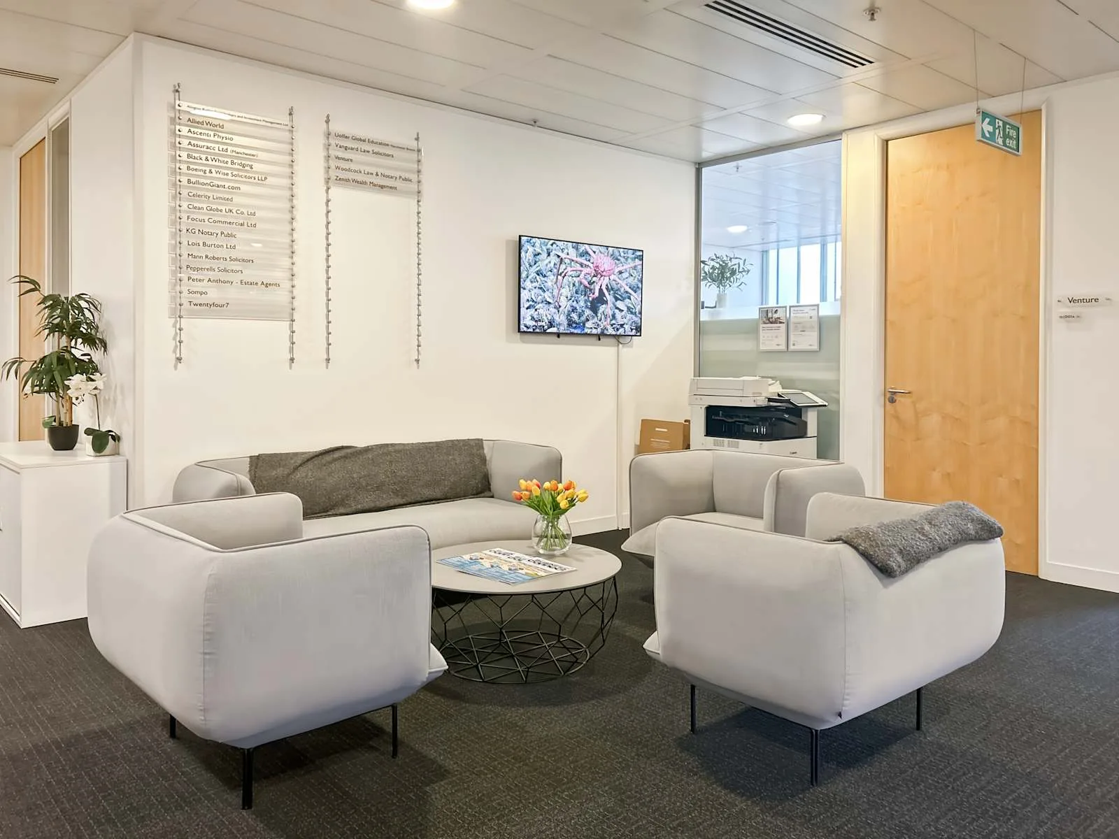 Regus MANCHESTER, Spinningfields, Lounge, Manchester