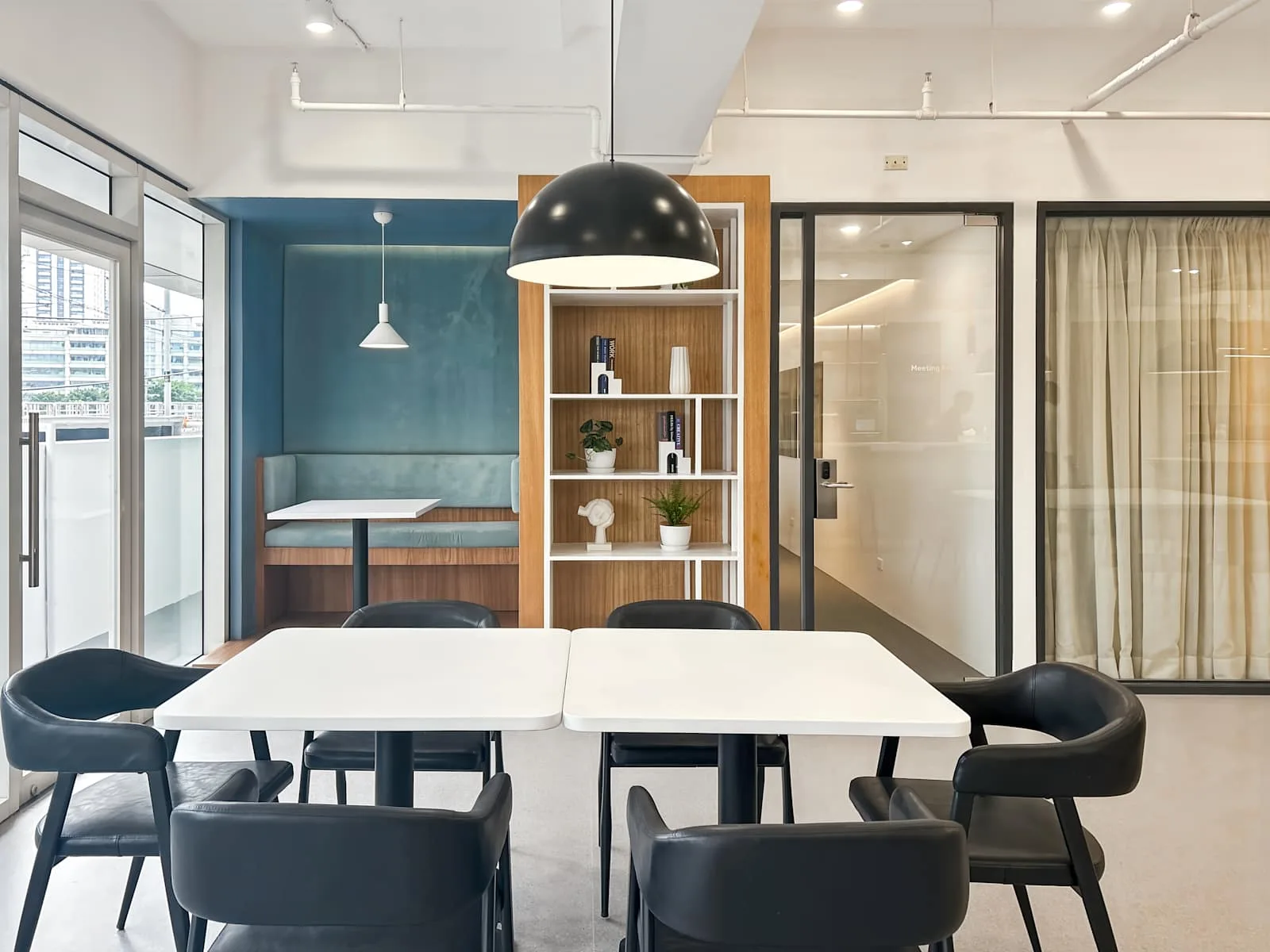 Regus Mandaluyong, AMA Tower, Coworking space, Mandaluyong