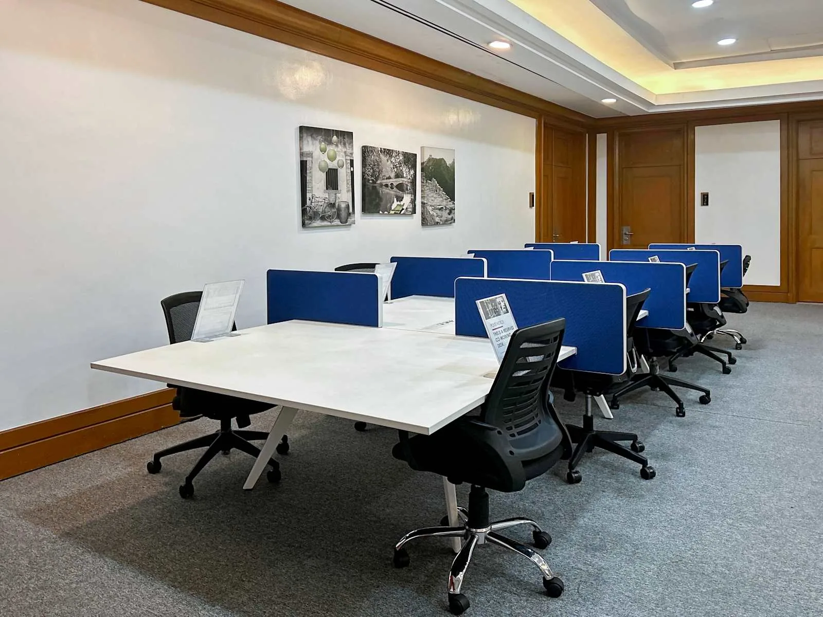 Regus Manila, Ascott Ayala Center – Makati City, Open-plan office, Makati City