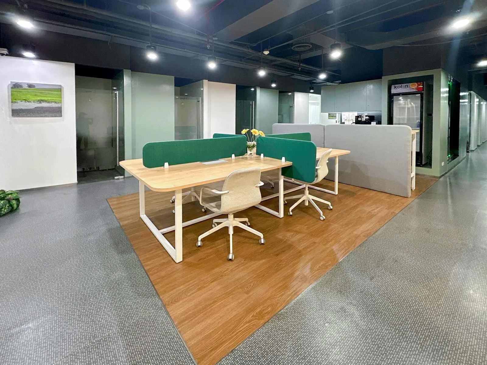 Regus MANILA, Filinvest One Building Alabang, Open-plan office, Muntinlupa