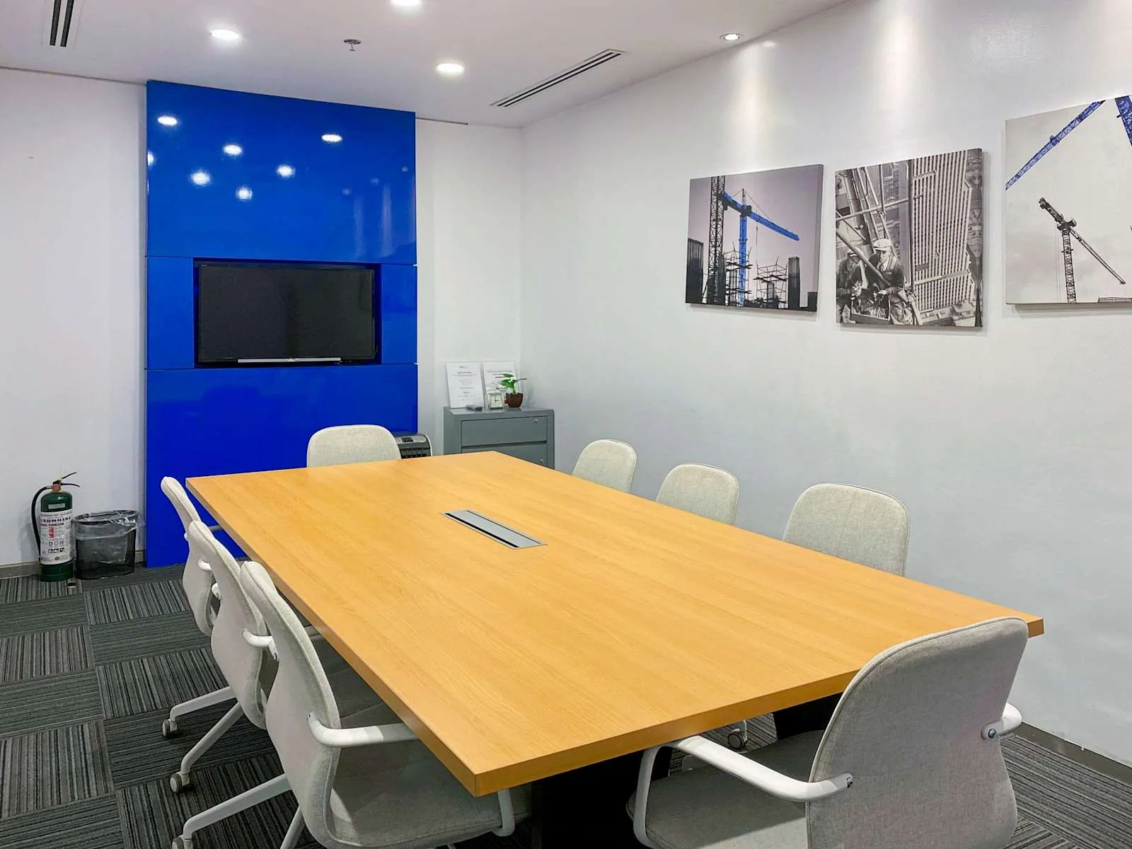 Regus MANILA, One E-com Pasay, Meeting room for 7 people, Pasay