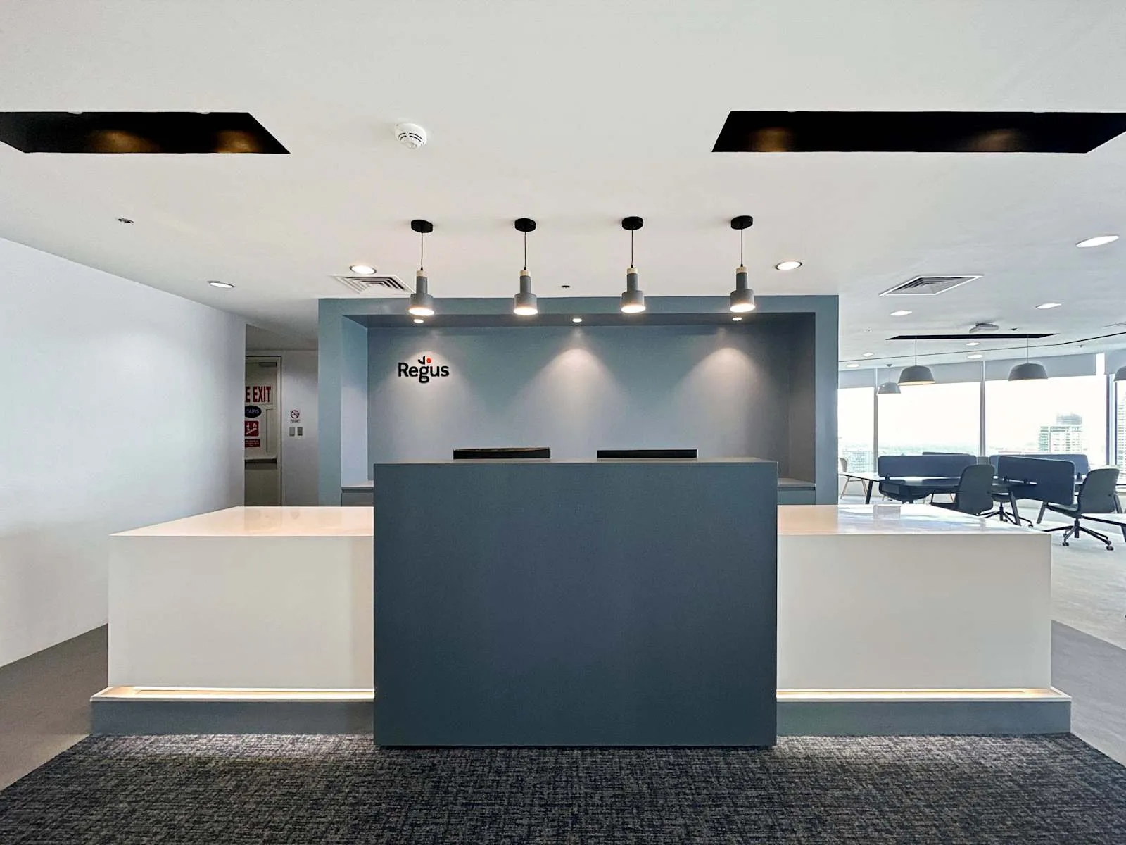 Regus MANILA, PBCom Tower, Reception, Makati City
