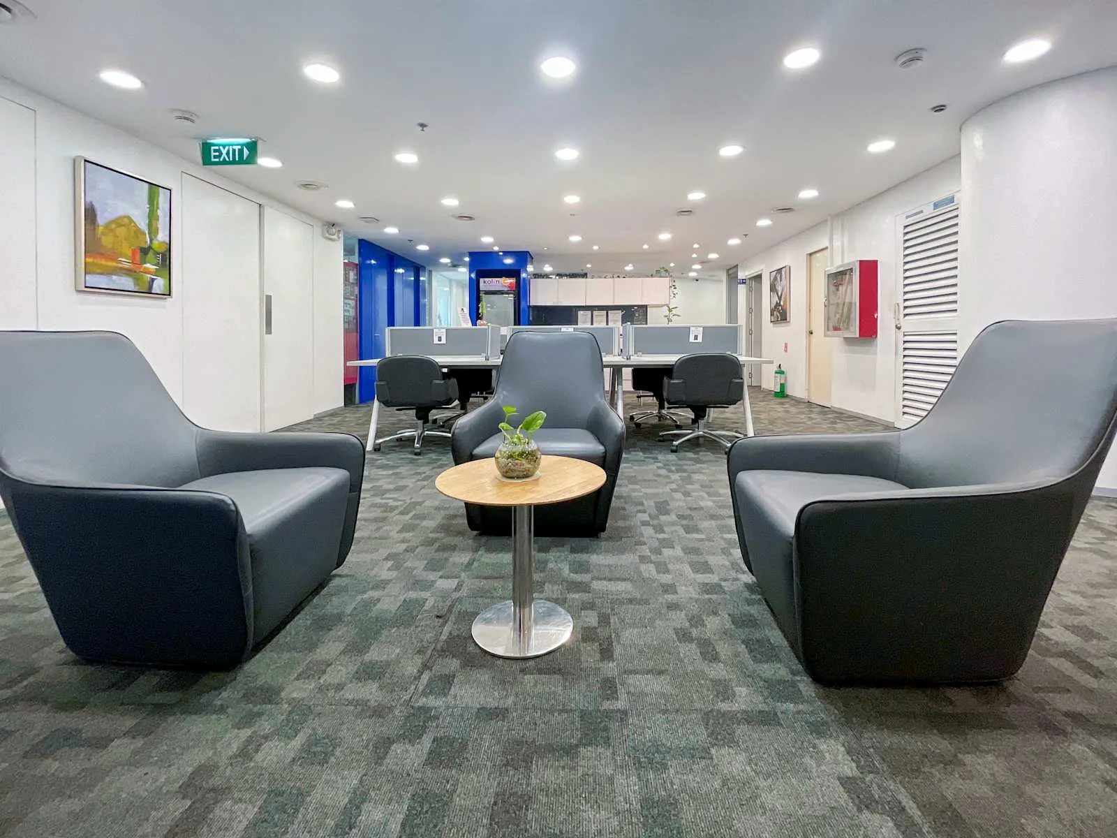 Regus MANILA, Times Plaza, Lounge, Manila