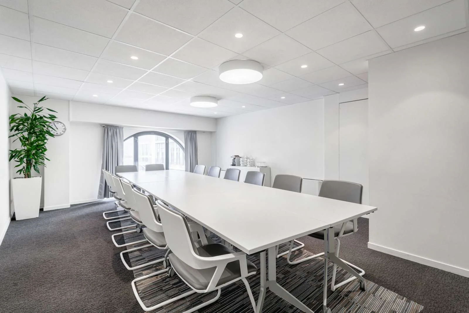 Regus LE MANS,Gare SNCF, Regus Express, Besprechungsraum für 12 Personen, Le Mans