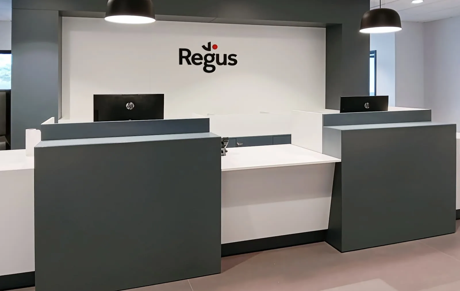 Regus Mariestad, Knallenhuset, Reception, Mariestad