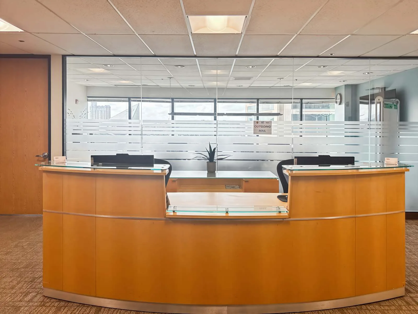 Regus MD, Baltimore - Inner Harbor Center, Reception, Baltimore, MD