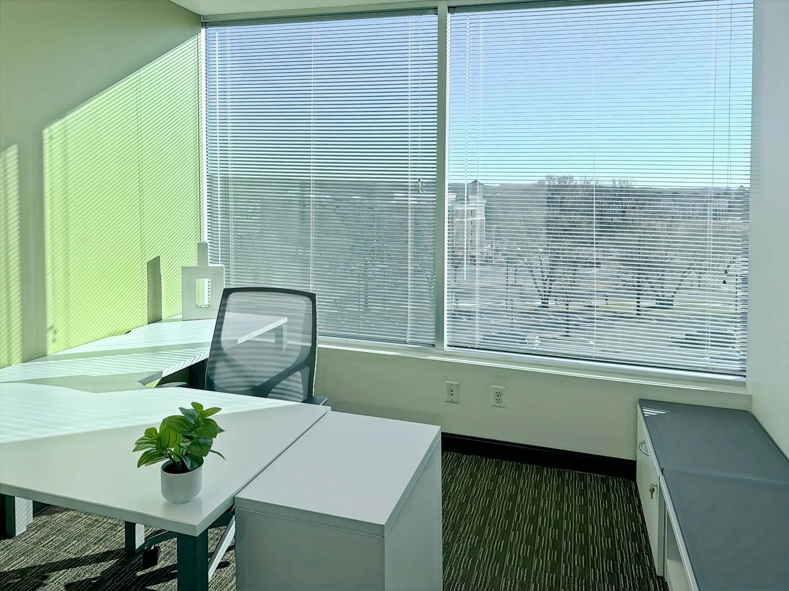 Regus MD, Bowie - Melford Plaza I, Private office, 1 desk, Bowie, MD