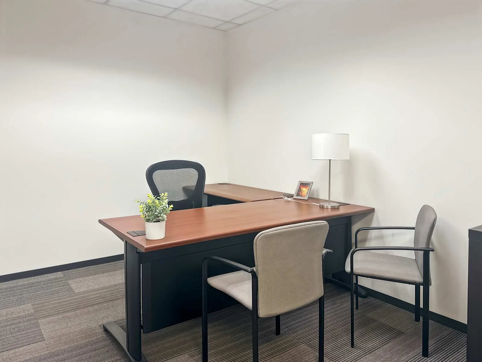 Regus MD, Columbia - Gateway, Private office, 1 desk, Columbia, MD