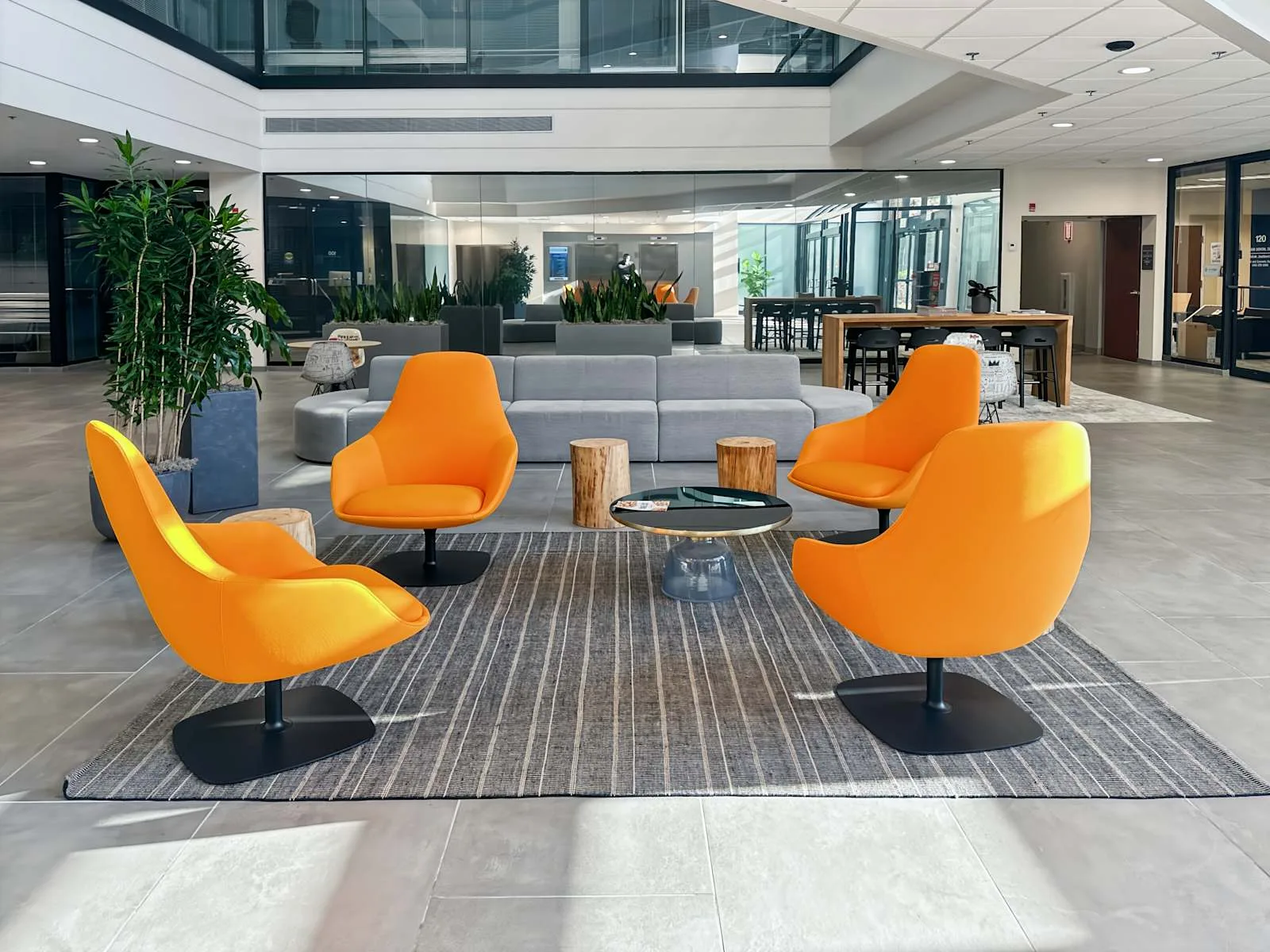 Regus MD, Columbia - Gateway, Lounge, Columbia, MD