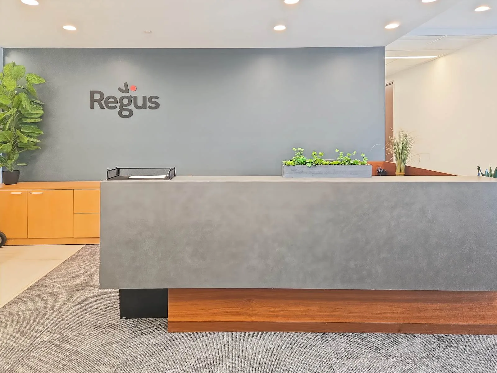 Regus MD, Gaithersburg - Washingtonian Boulevard, Reception, Gaithersburg, MD
