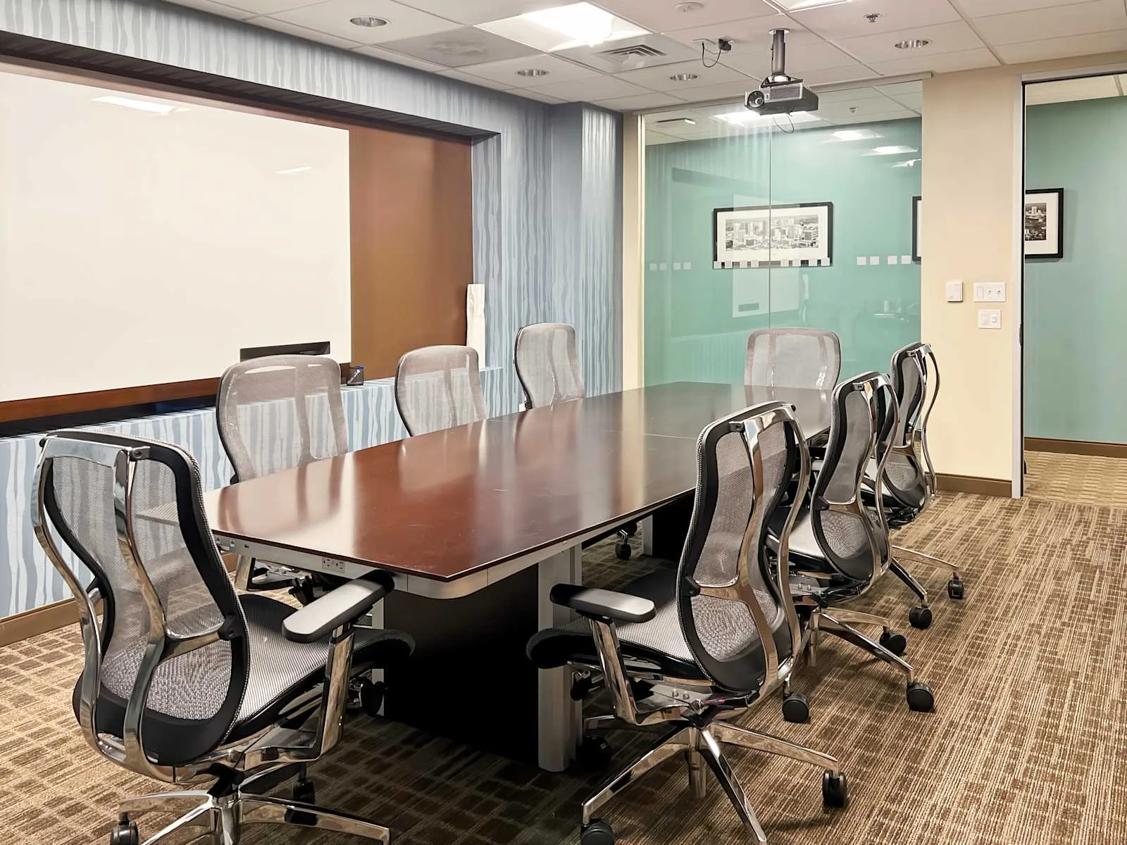 Regus MD, Hunt Valley - International Circle, Meeting room for 8 people, Hunt Valley, MD