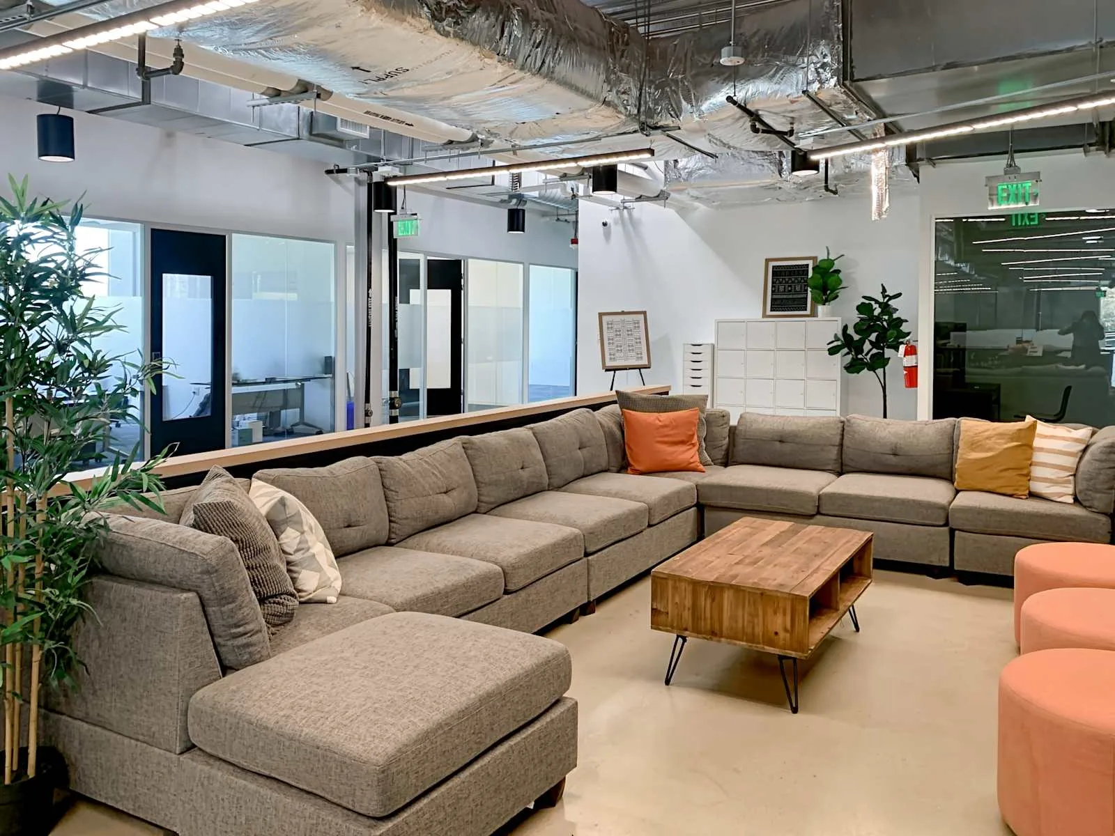 Regus MD, North Bethesda - Parklawn Dr, Lounge, North Bethesda, MD