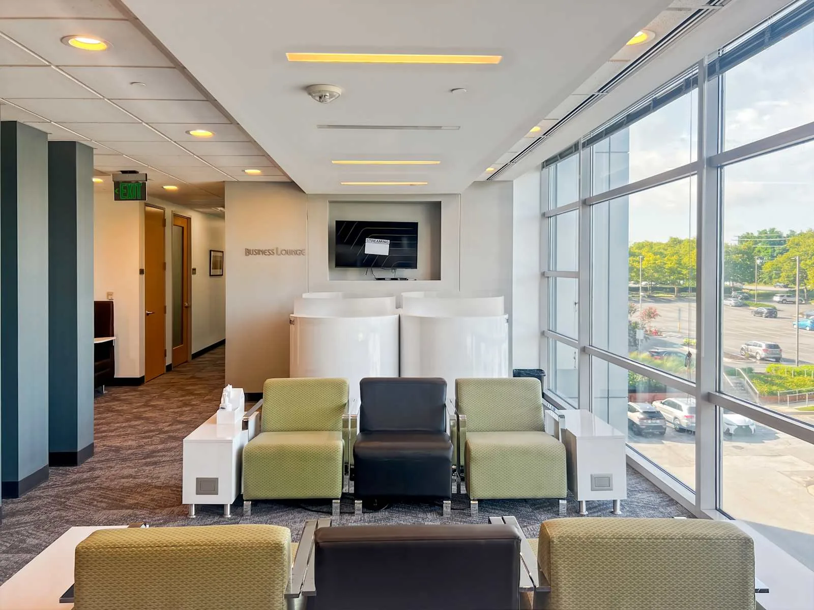 Regus MD, Pikesville - Woodholme Center, Lounge, Pikesville, MD