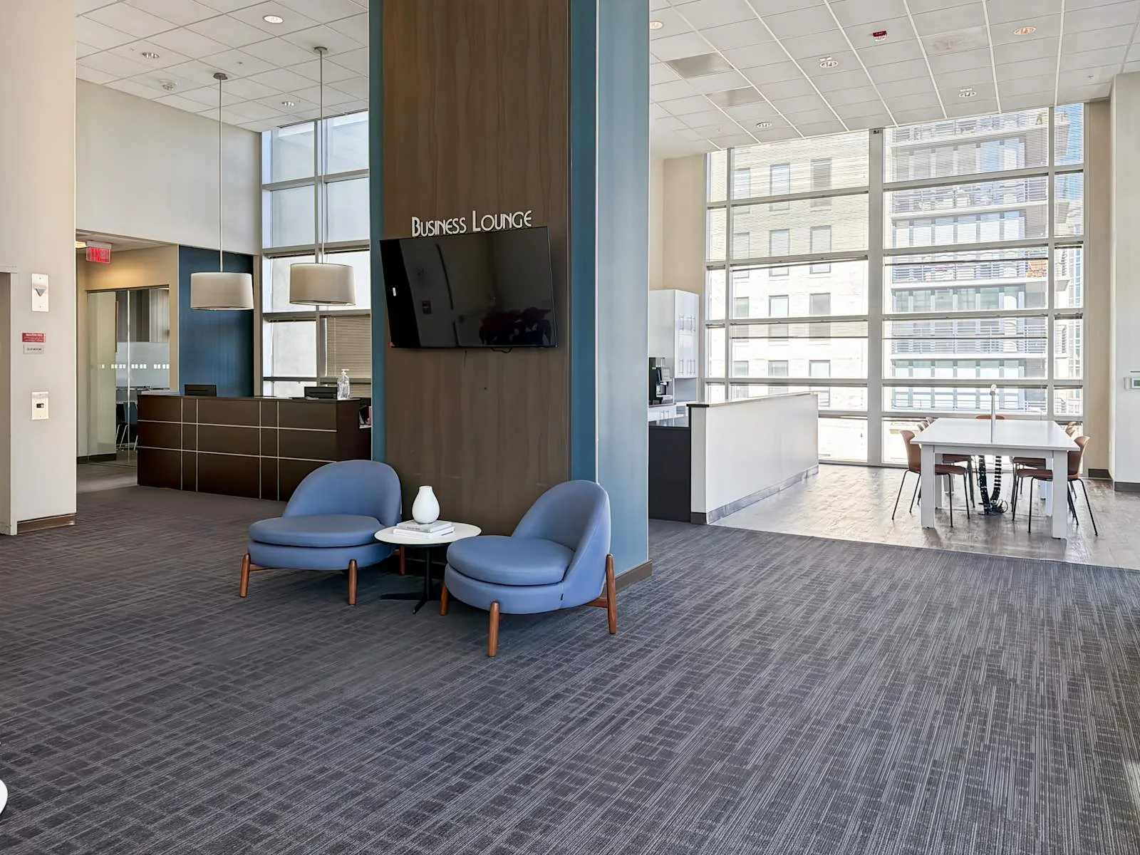 Regus MD, Rockville - Montgomery Ave, Lounge, Rockville, MD