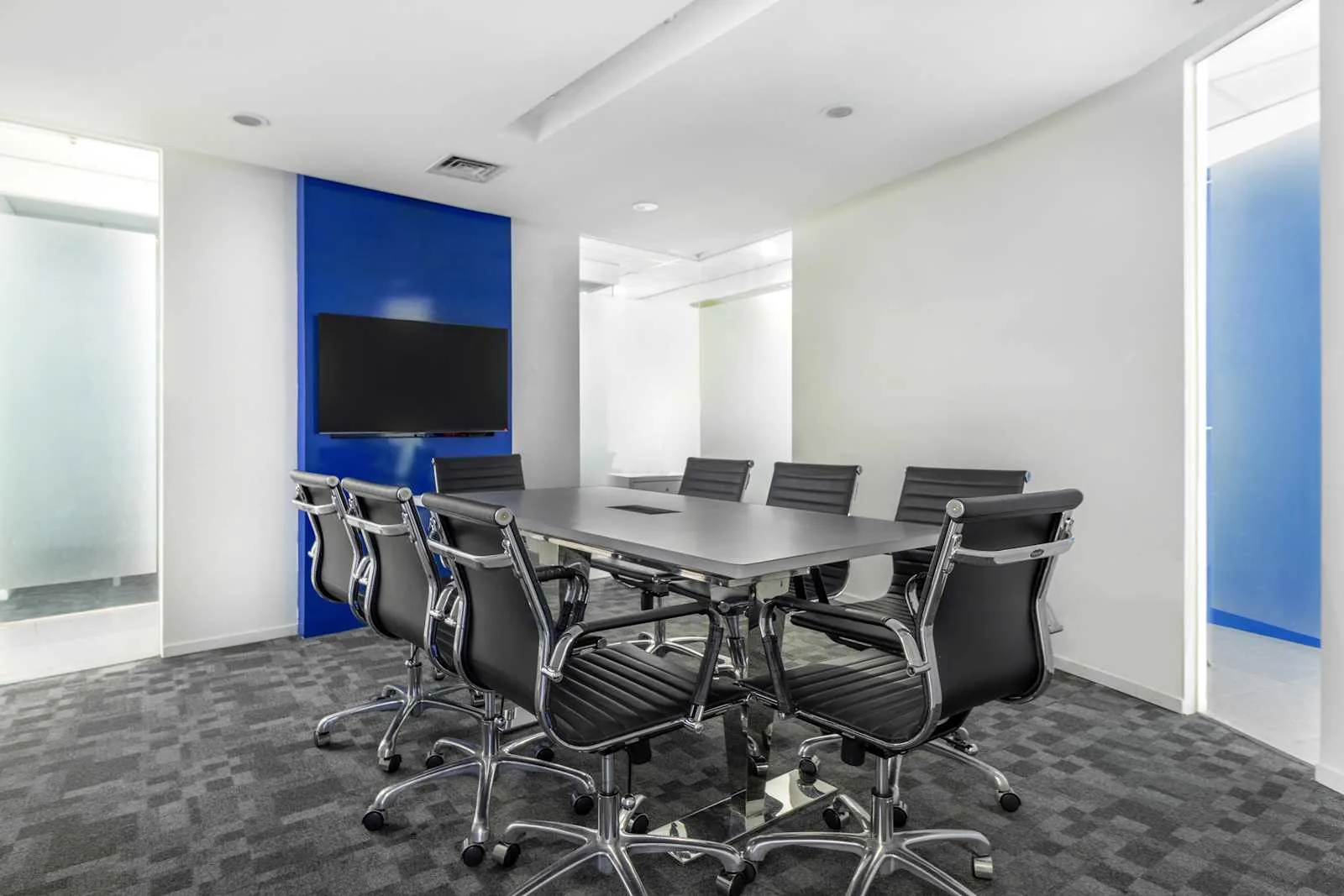 Regus MEDAN, Forum Nine, Meeting room for 8 people, Medan