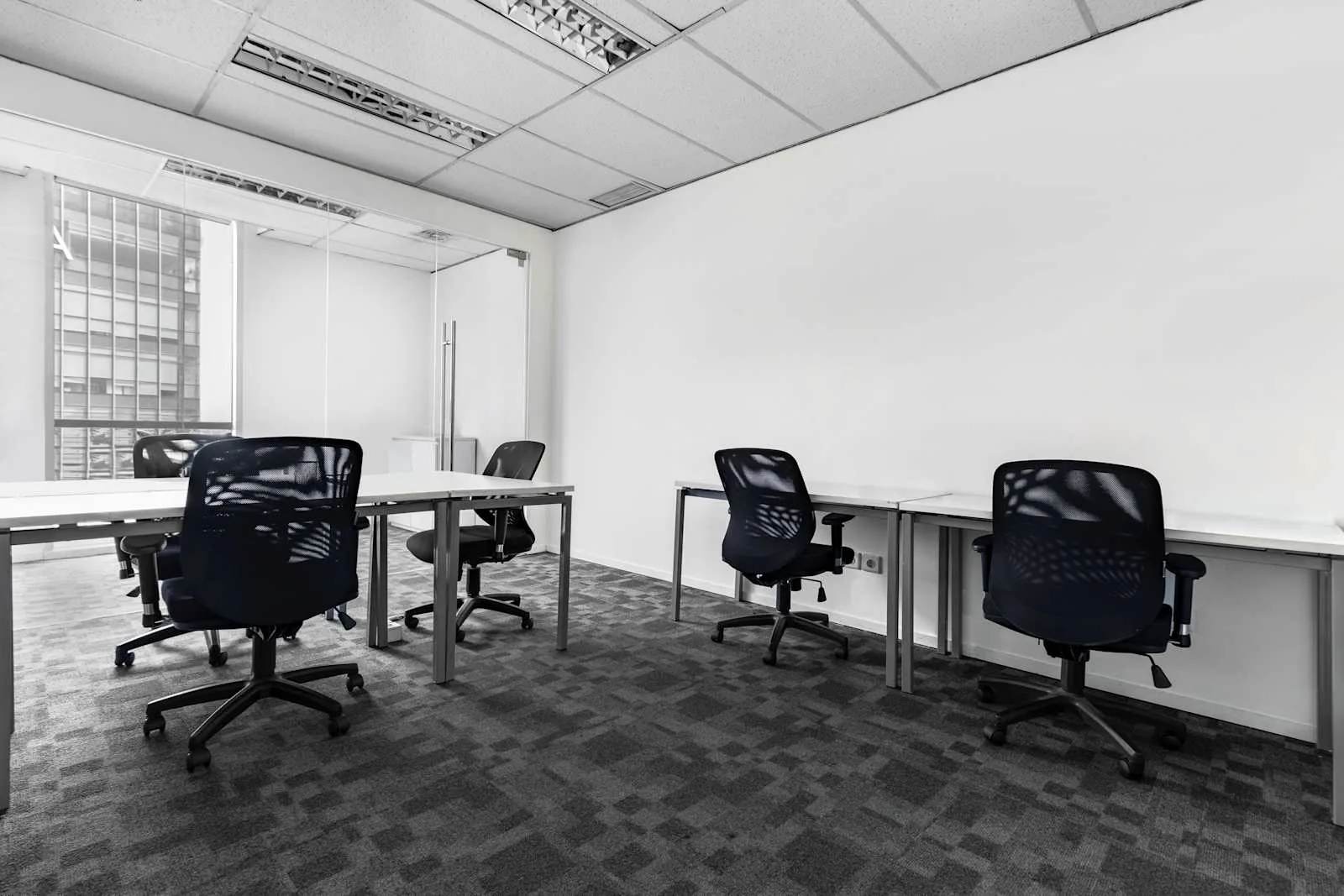Regus MEDAN, Forum Nine, Private office, 5 desks, Medan