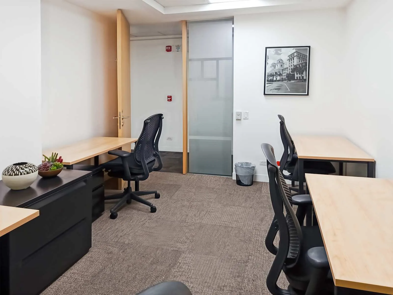 Regus MEDELLIN, San Fernando Plaza, Private office, 3 desks, Medellín
