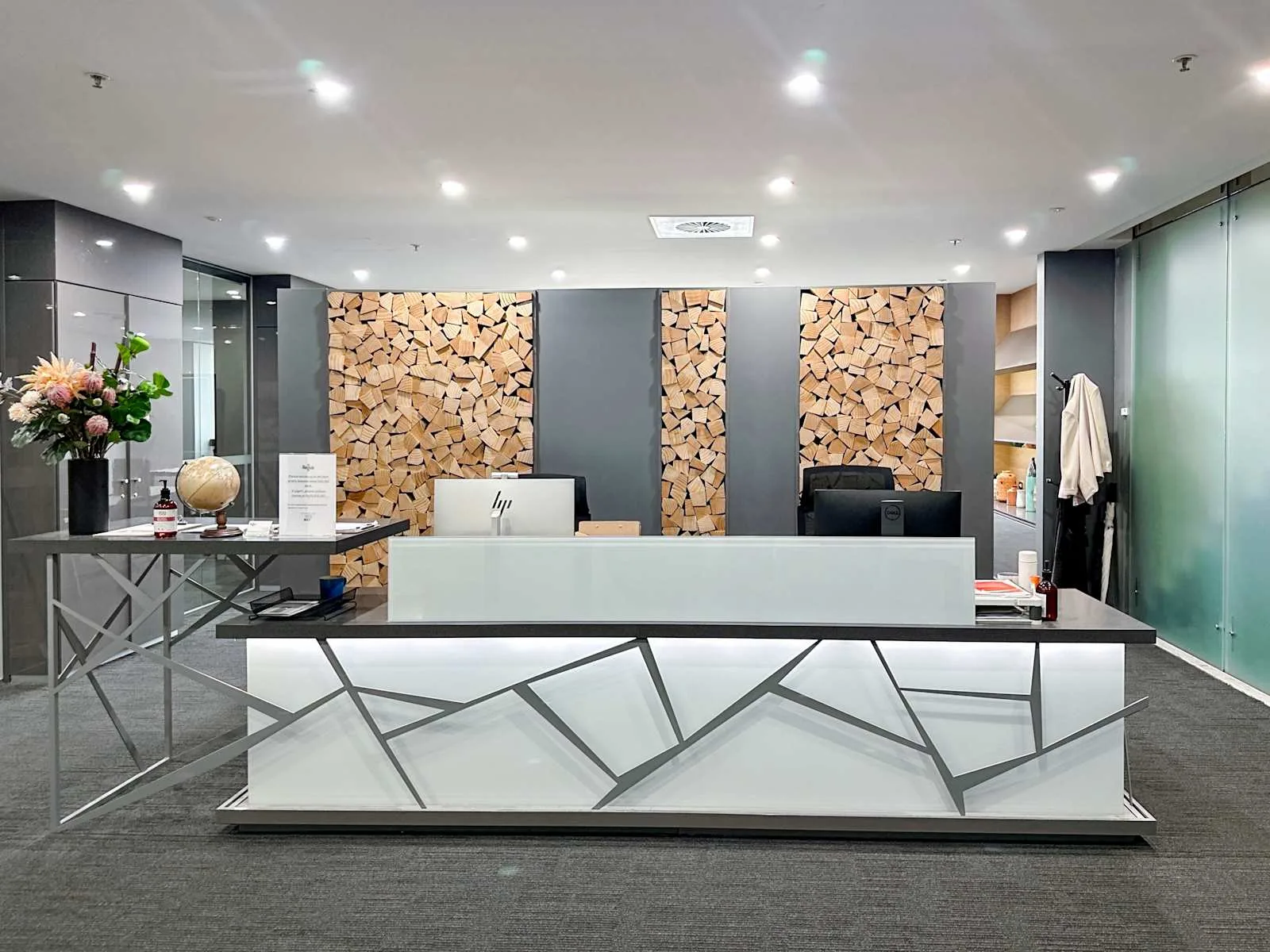 Regus MELBOURNE, 180 Lonsdale Street, Reception, Melbourne, VIC
