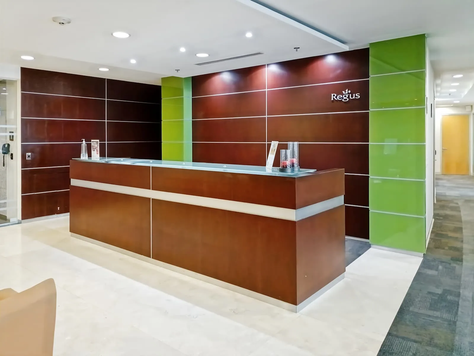 Regus MEXICO CITY, Reforma - New York Life, Reception, Mexico City