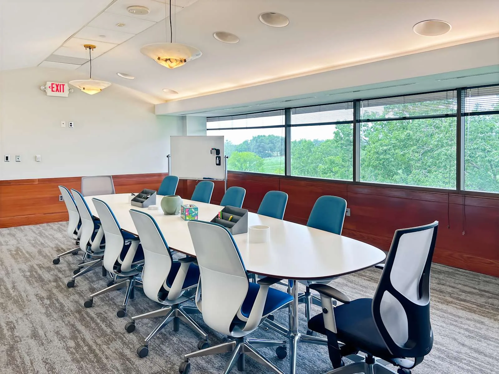 Regus MI, Ann Arbor - Frank Lloyd Wright Dr, Meeting room for 13 people, Ann Arbor, MI