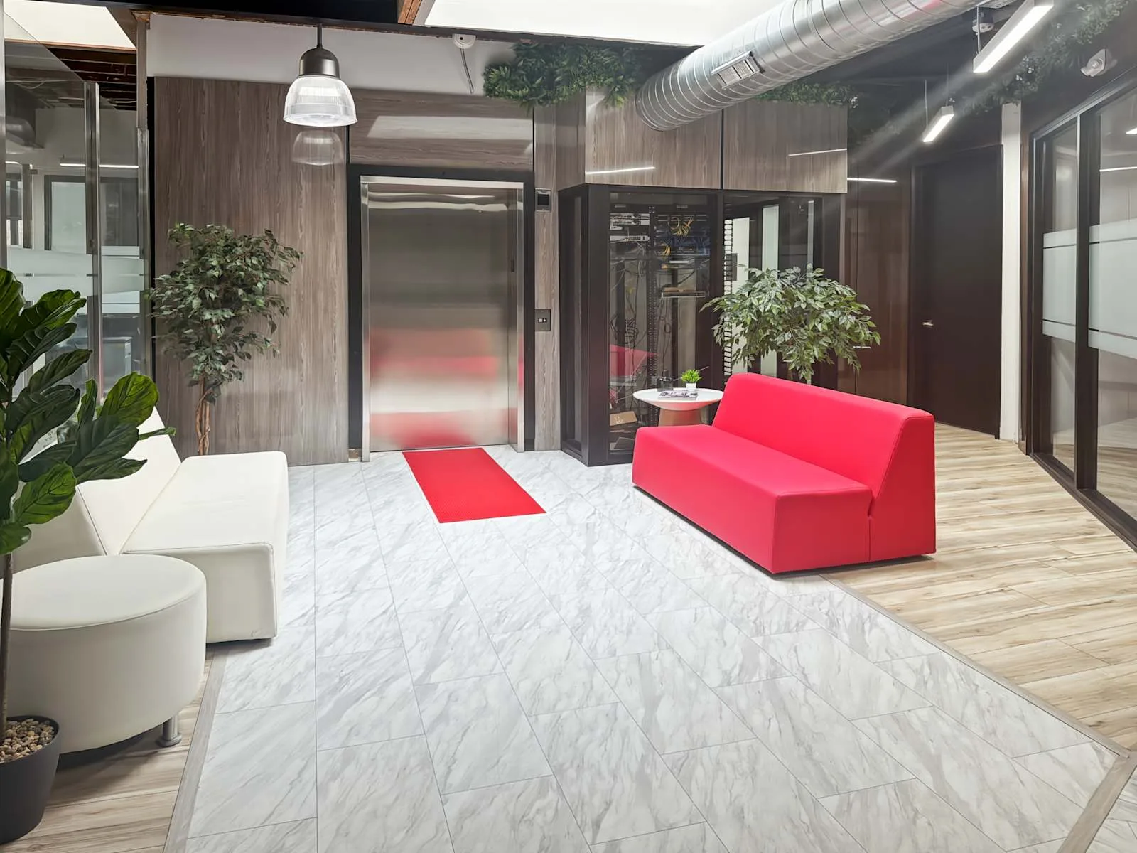 Regus MI, Birmingham - The Ford Building, Common area, Birmingham, MI