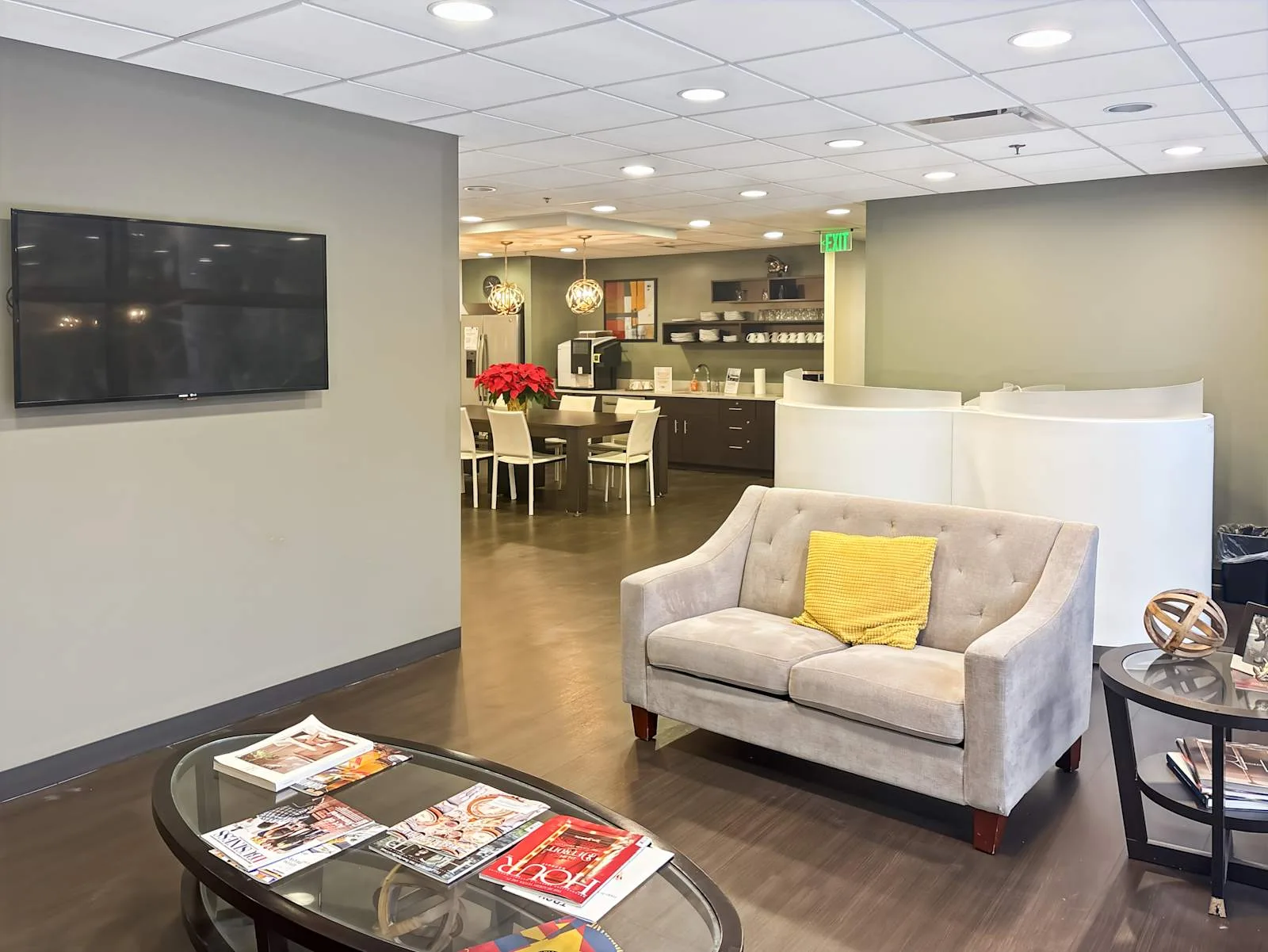Regus MI, Bloomfield Hills - Bloomfield Hills, Lounge, Bloomfield Hills, MI