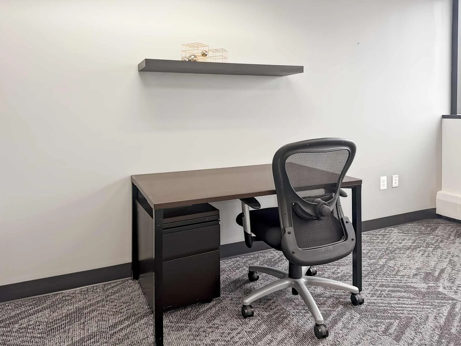 Regus MI, Dearborn - Dearborn, Private office, 1 desk, Dearborn, MI