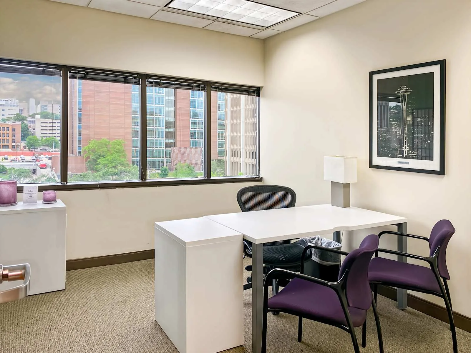 Regus MI, Grand Rapids - Downtown Grand Rapids, Private office, 1 desk, Grand Rapids, MI