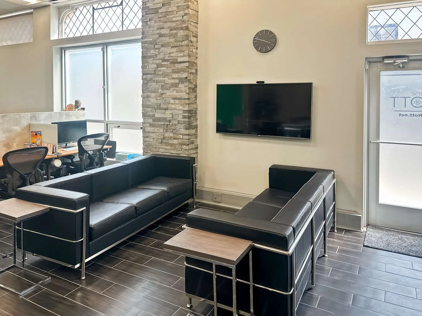 Regus MI, Grosse Pointe Park - Mack Ave, Lounge, Grosse Point Park, MI