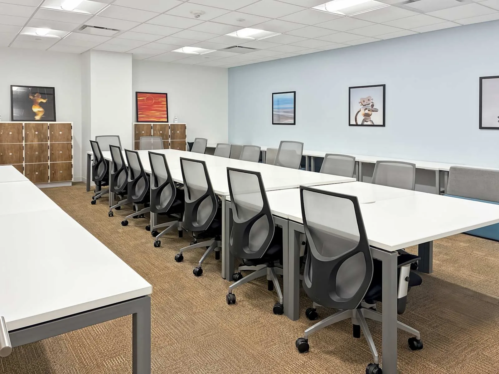 Regus MI, Royal Oak - Main Street, Meeting room for 18 people, Royal Oak, MI