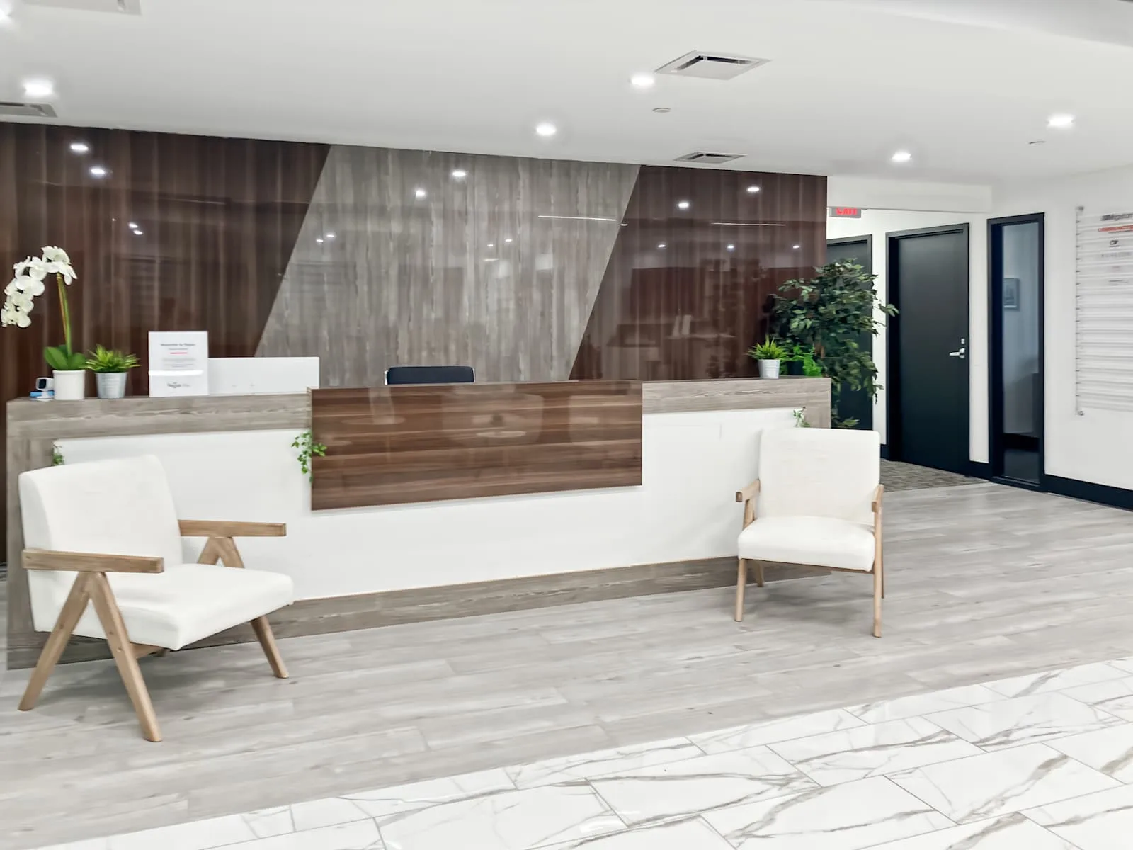 Regus MI, Southfield - Onyx Office Plaza, Reception, Southfield, MI