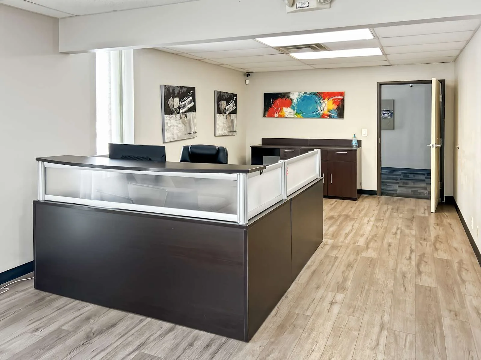 Regus MI, Waterford - Pontiac Lake Rd, Reception, Waterford, MI